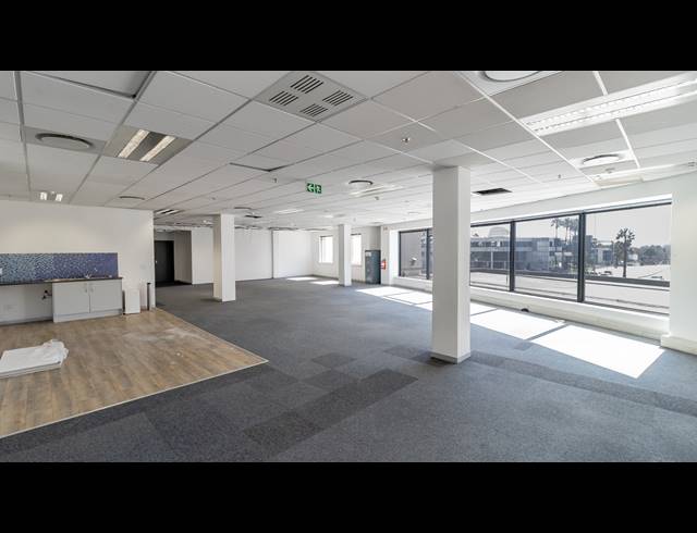 819M² OFFICE TO LET IN ROSEBANK